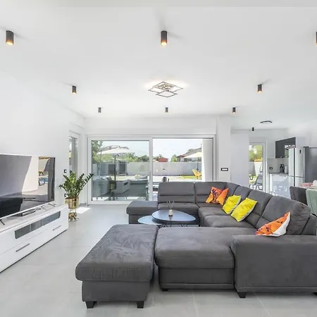 Elite 1 Villa